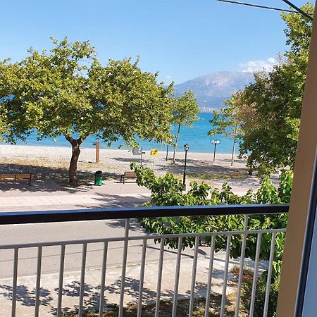Nafpaktos Beach House Sea View Apartment First Floor מראה חיצוני תמונה