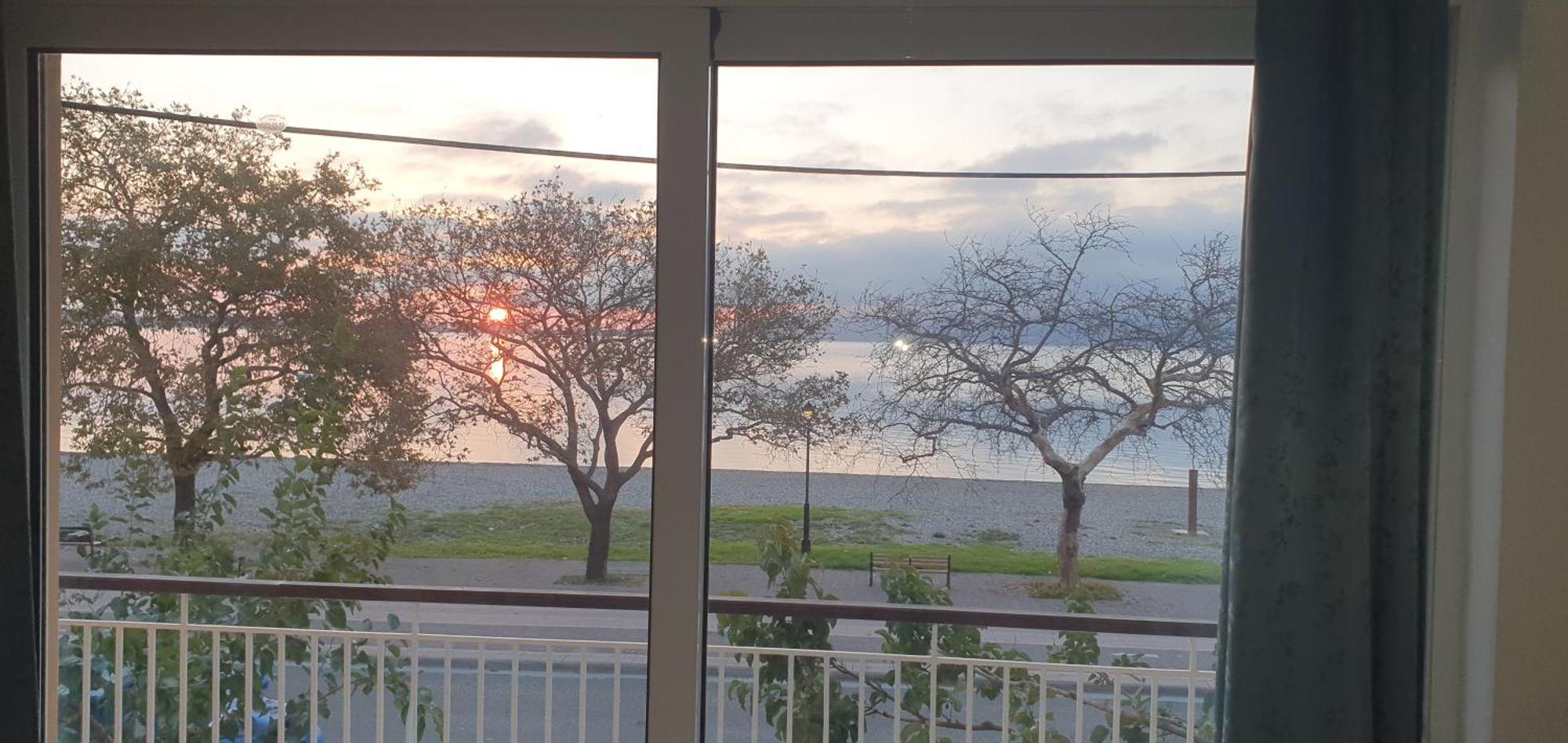 Nafpaktos Beach House Sea View Apartment First Floor מראה חיצוני תמונה