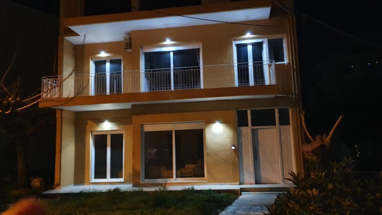 Nafpaktos Beach House Sea View Apartment First Floor מראה חיצוני תמונה