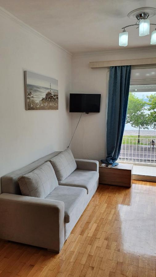 Nafpaktos Beach House Sea View Apartment First Floor מראה חיצוני תמונה